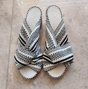 Antolina black and white mules